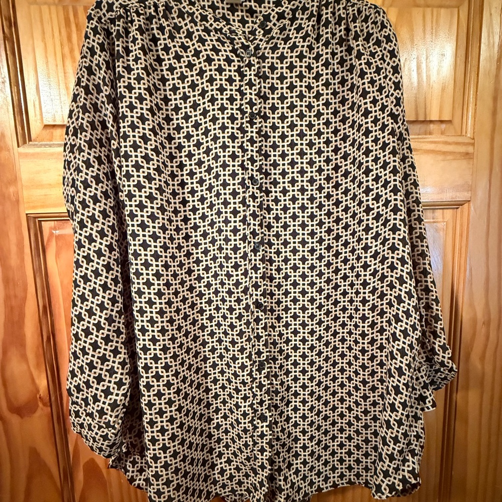 H&M Black and Cream Chain Print Blouse